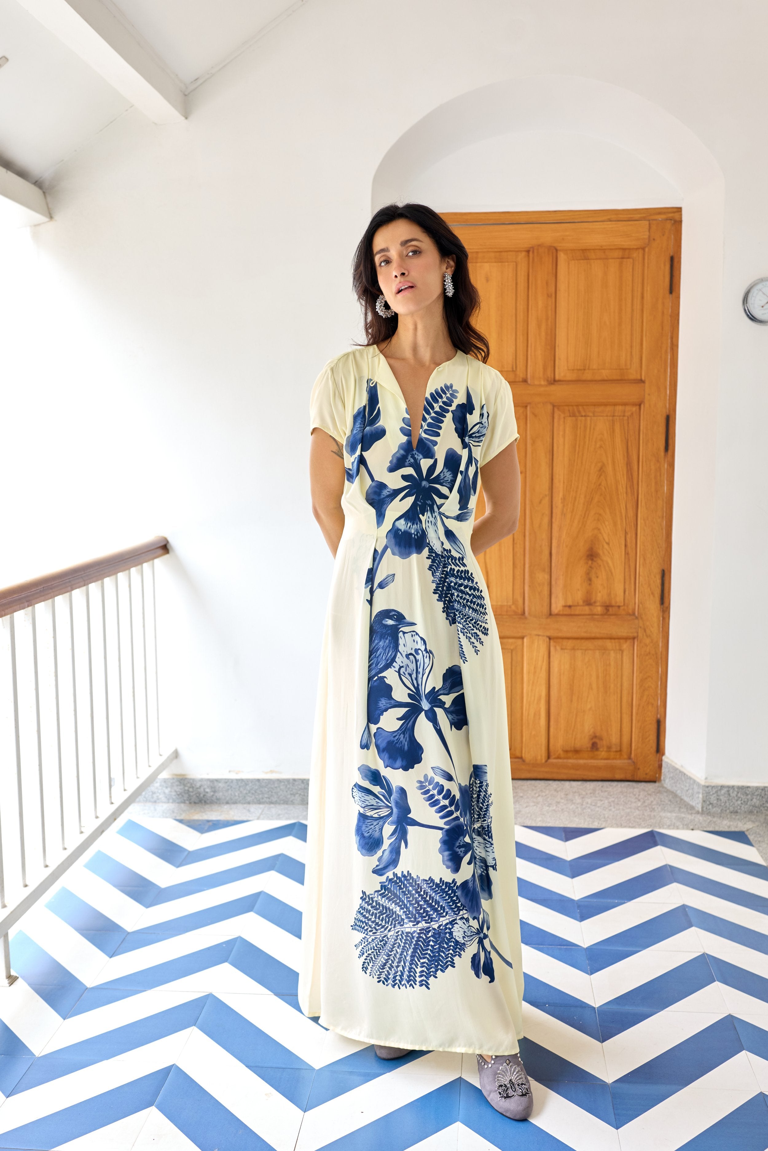 Hand Draped Gulmohar Tie-up Kaftan